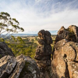 Hanging Rock 1 2 uai