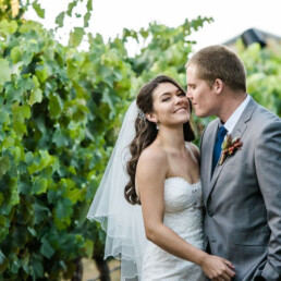 Cleveland Winery Weddings 16 uai