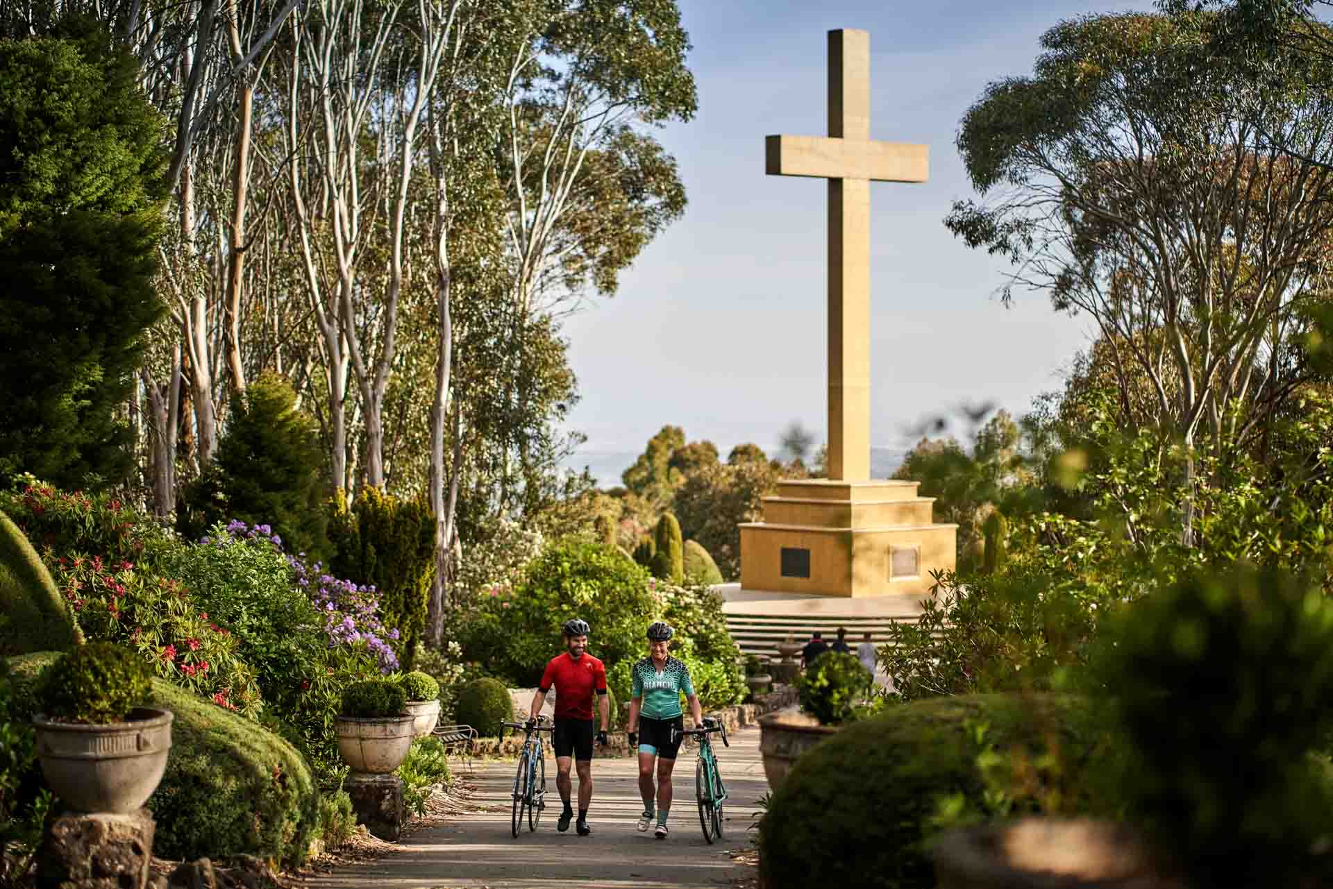 Cyclists at Memorial Cross Reserve. Photo by Visit Macedon Ranges